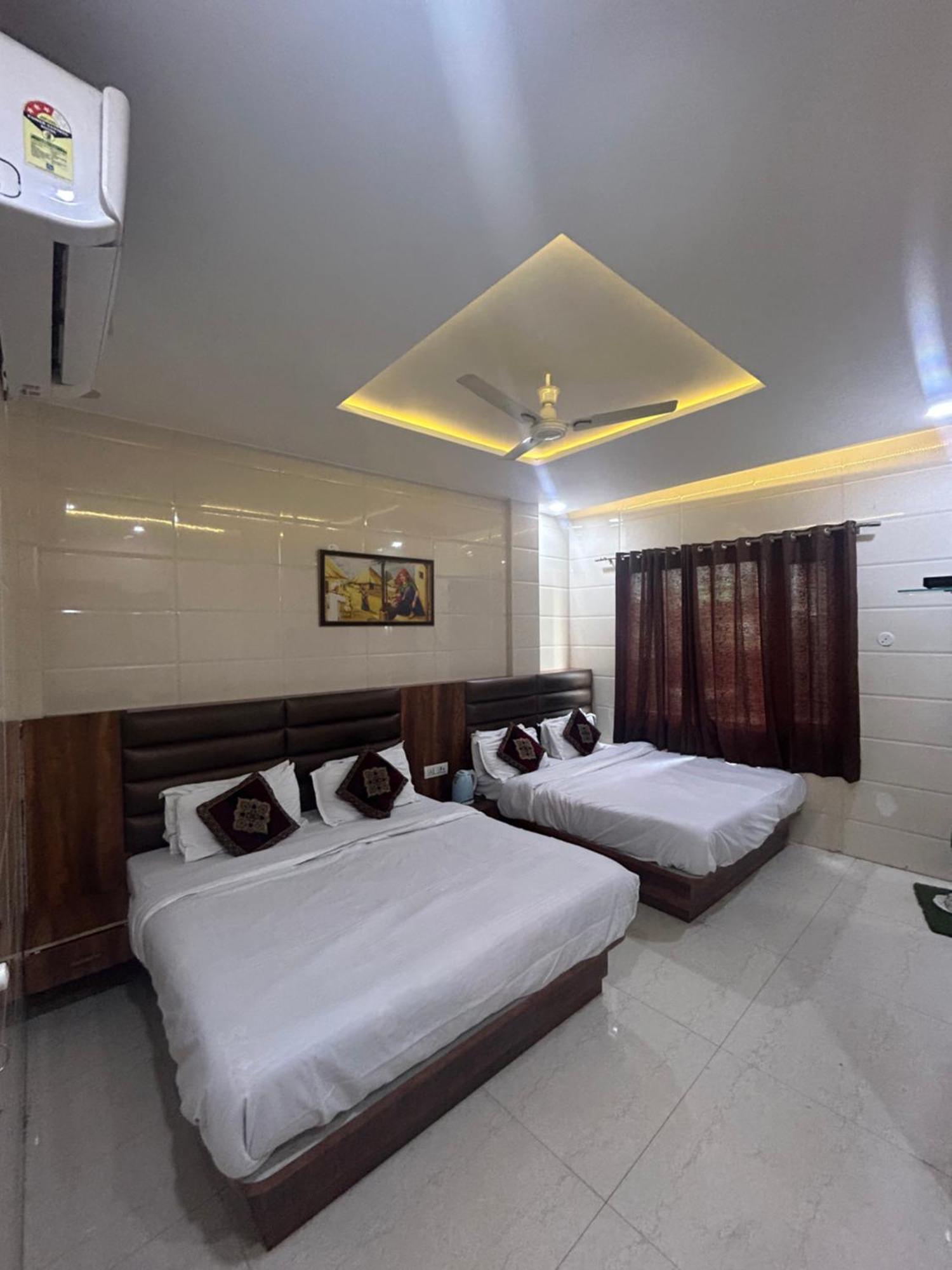 Jasneet Homestay Amritsar Esterno foto
